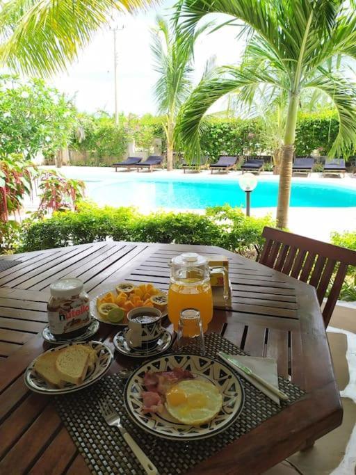 Twiga House Resort Piscina ☆☆☆☆☆ Pearl Beach Watamu Exteriér fotografie